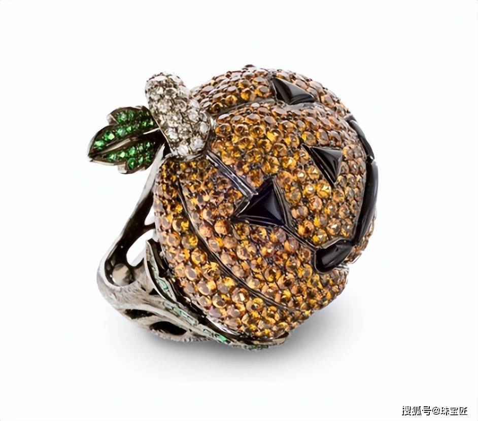 睛神器！60款高级感搭配做全场最时髦的“鬼”！开元棋牌网站颠覆你想象的万圣节珠宝！派对炸街吸(图3)