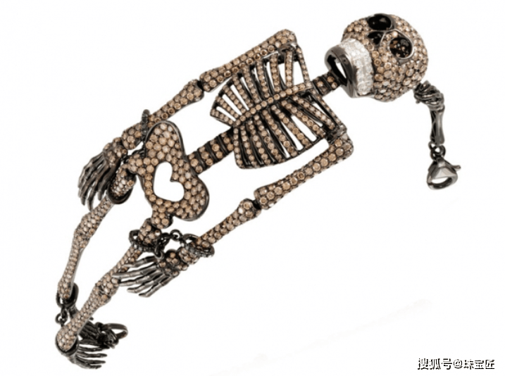 睛神器！60款高级感搭配做全场最时髦的“鬼”！开元棋牌网站颠覆你想象的万圣节珠宝！派对炸街吸(图5)