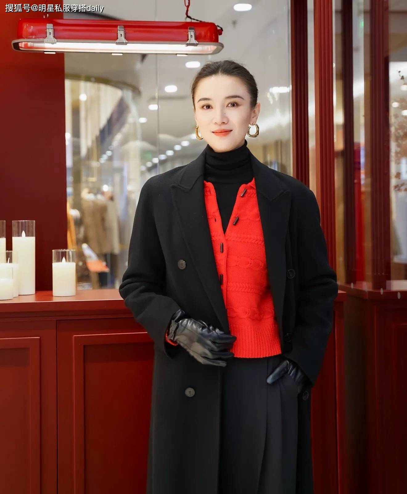 把黑色大衣、红色针织开衫穿出高级感开元棋牌173大美女宋佳美的好权威(图3)